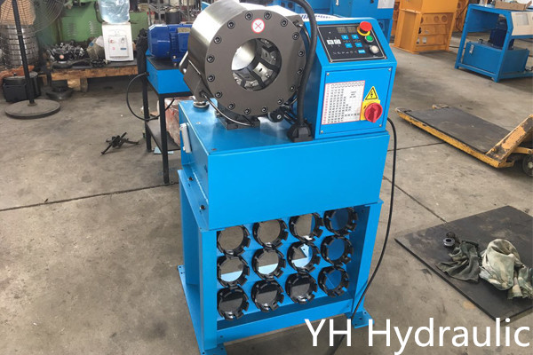 Krimpovací stroj 1.1 / 4 ''